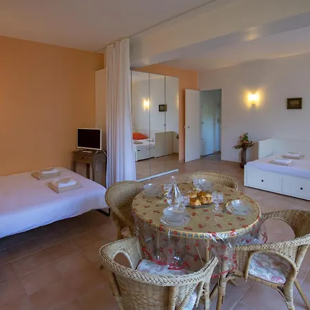 Grand A 5 Minutes A Pied De La Apartament *